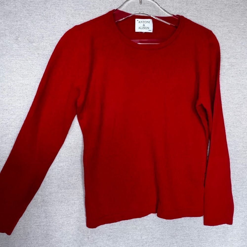 Red Long Sleeve Sweater. Antoni & Alison. M